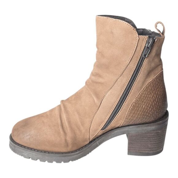 VINTAGE FOUNDRY CO Charlotte Brown Leather Ankle Boot Size 7.5 - Picture 7 of 9